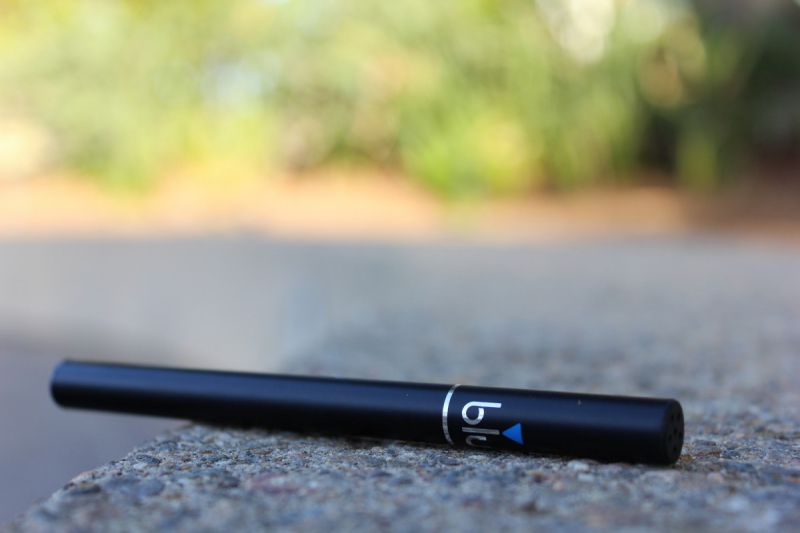 ecommerce-TOURRETTES SUR LOUP-min_e_cigarette_vaping_blu_cigs_blu_electronic_cigarette_tobacco_cigarette_smoke-637061
